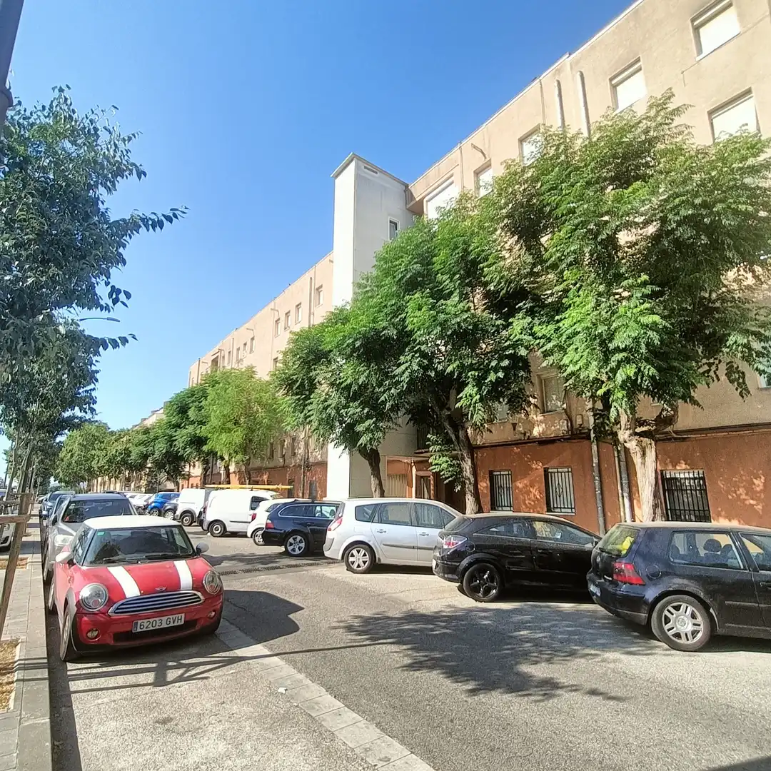 Vista exterior de Piso en venta en Sabadell