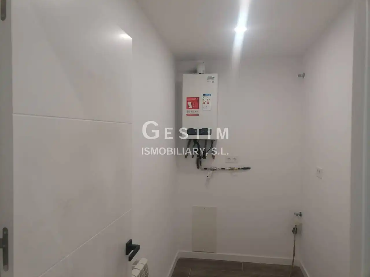 Piso en venta en Vic con Calefacción, Balcón y Alarma