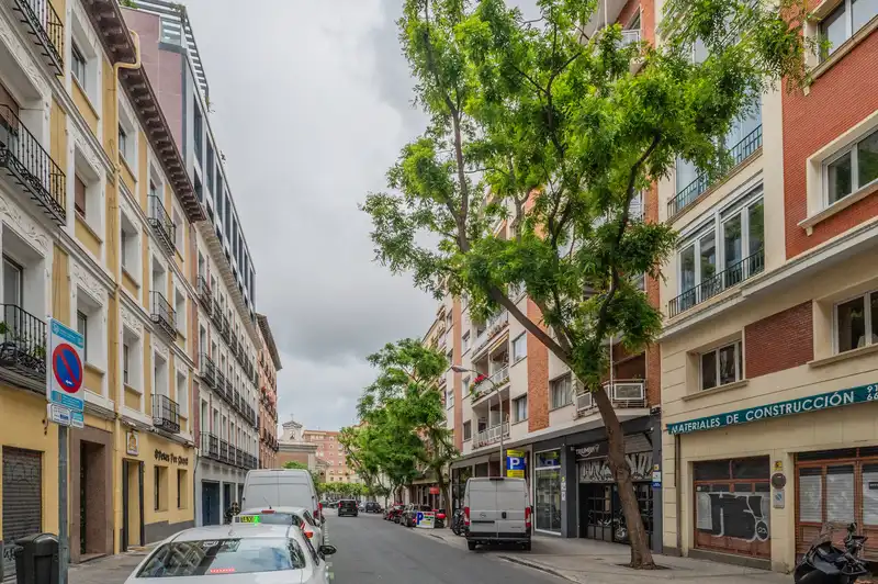 Außenansicht von Wohnung zum Verkauf in Madrid mit Heizung, Terrasse und Möbliert