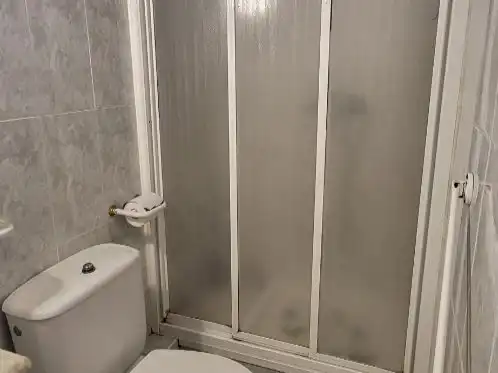 Badezimmer von Wohnung zur Miete in L'Olleria mit Abstellraum, Möbliert und Balkon