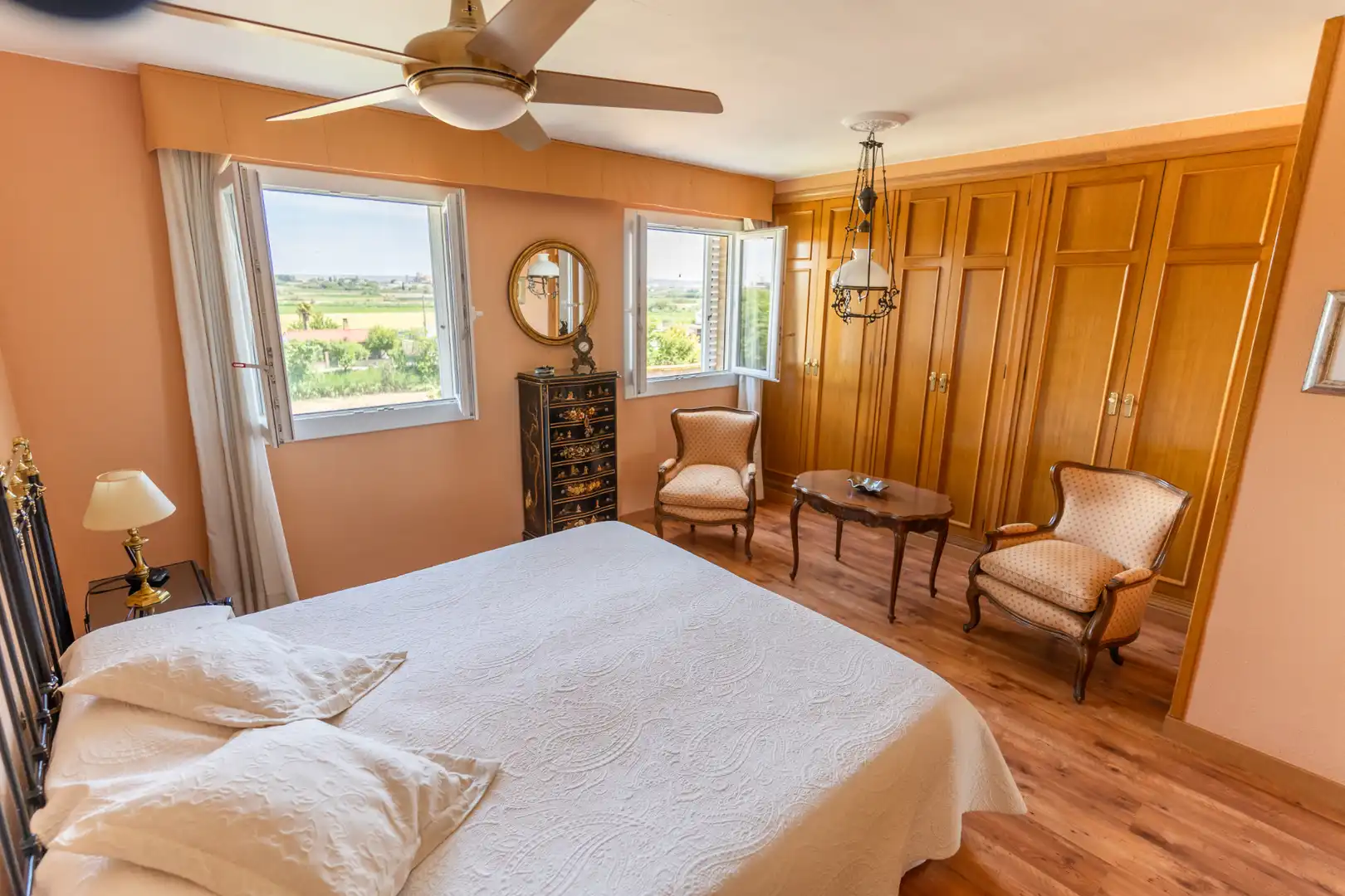 Detached homes for sale in Avenida de Movera, Movera