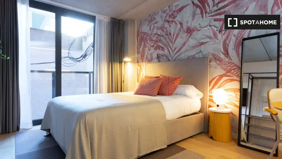 Flat with terrace to rent in Eixample, imagen 6