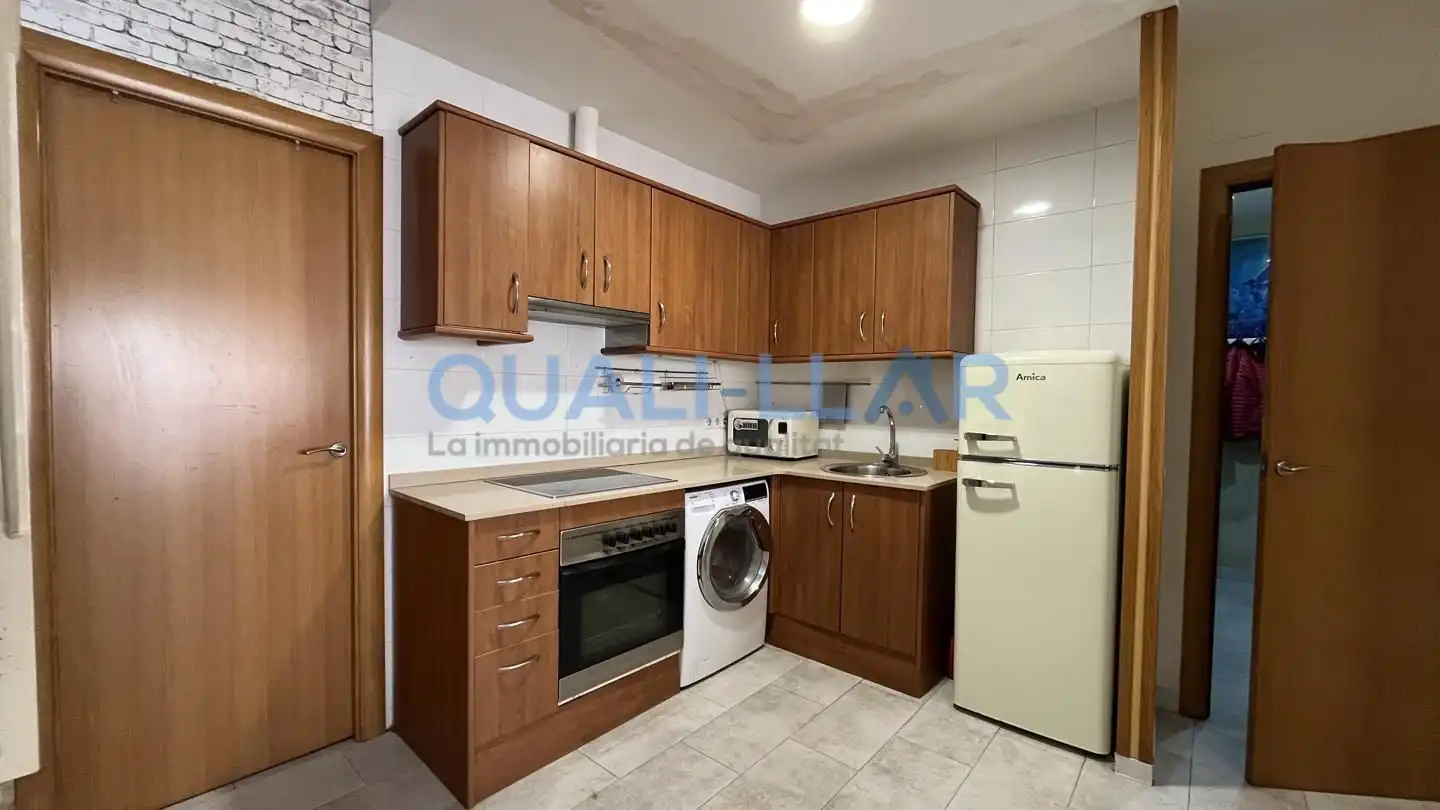 Kitchen of Duplexes for sale in Sant Feliu de Llobregat  with Air Conditioner, Heating and Parquet flooring