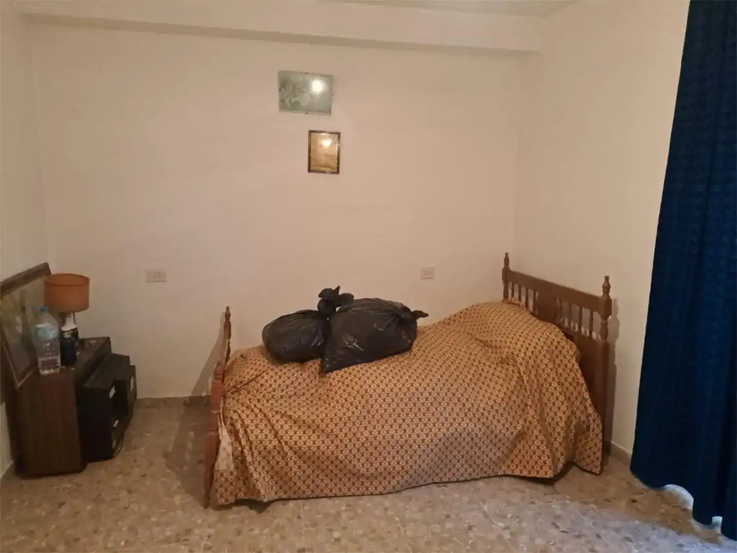 Dormitori de Casa adosada en venda en Castril amb Traster, Moblat i Balcó