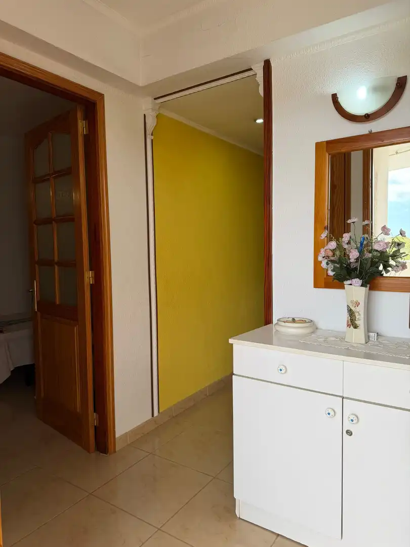 Apartamento en venta en San Bartolomé de Tirajana con Amueblado y Piscina comunitaria