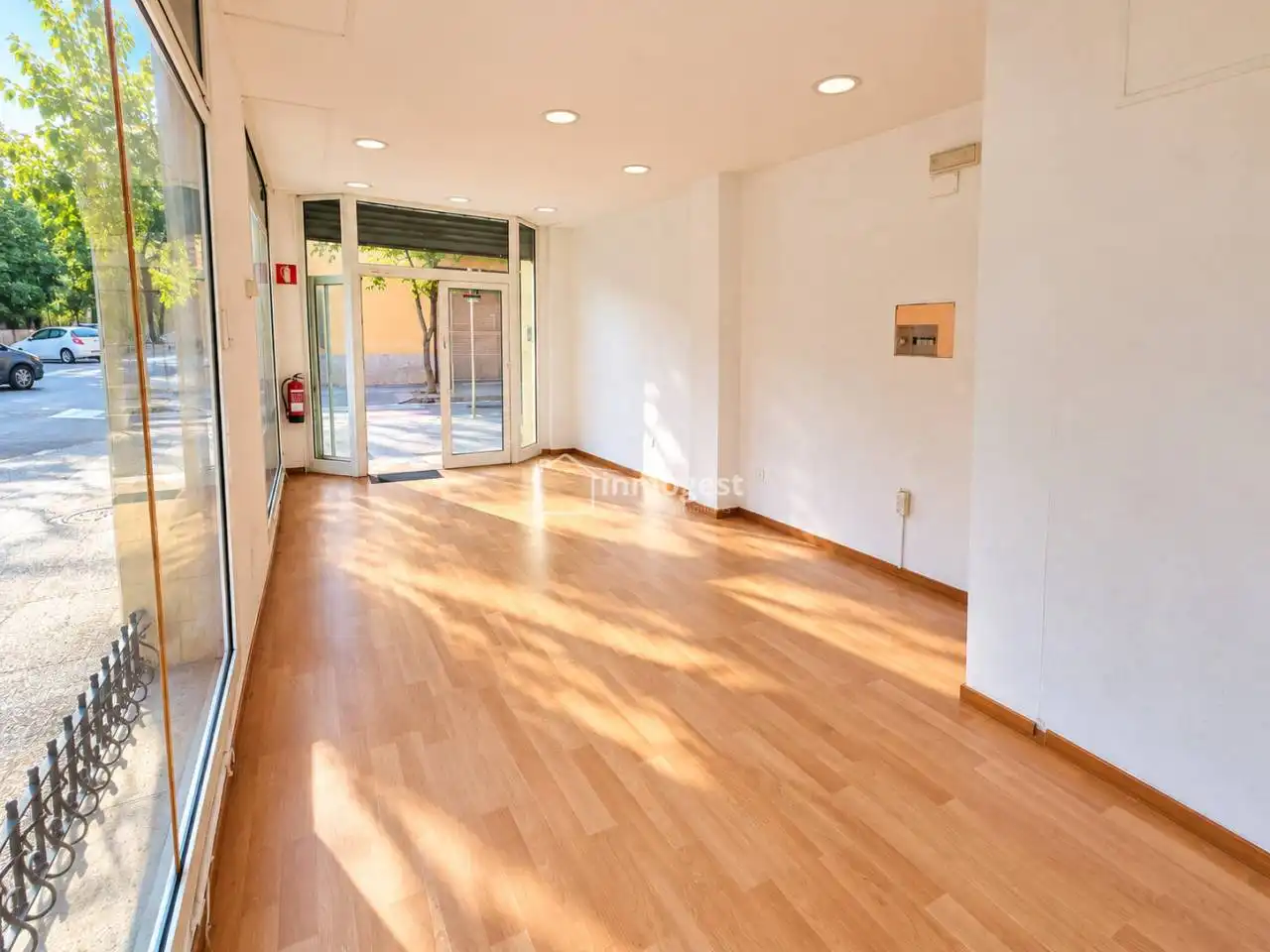 Locale commerciale in affitto a Calle ANSELM CLAVE, imagen 4
