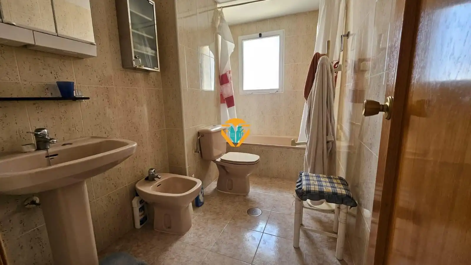 Bathroom of Flat for sale in Benidorm  with Terrace, Storage room and Furnished