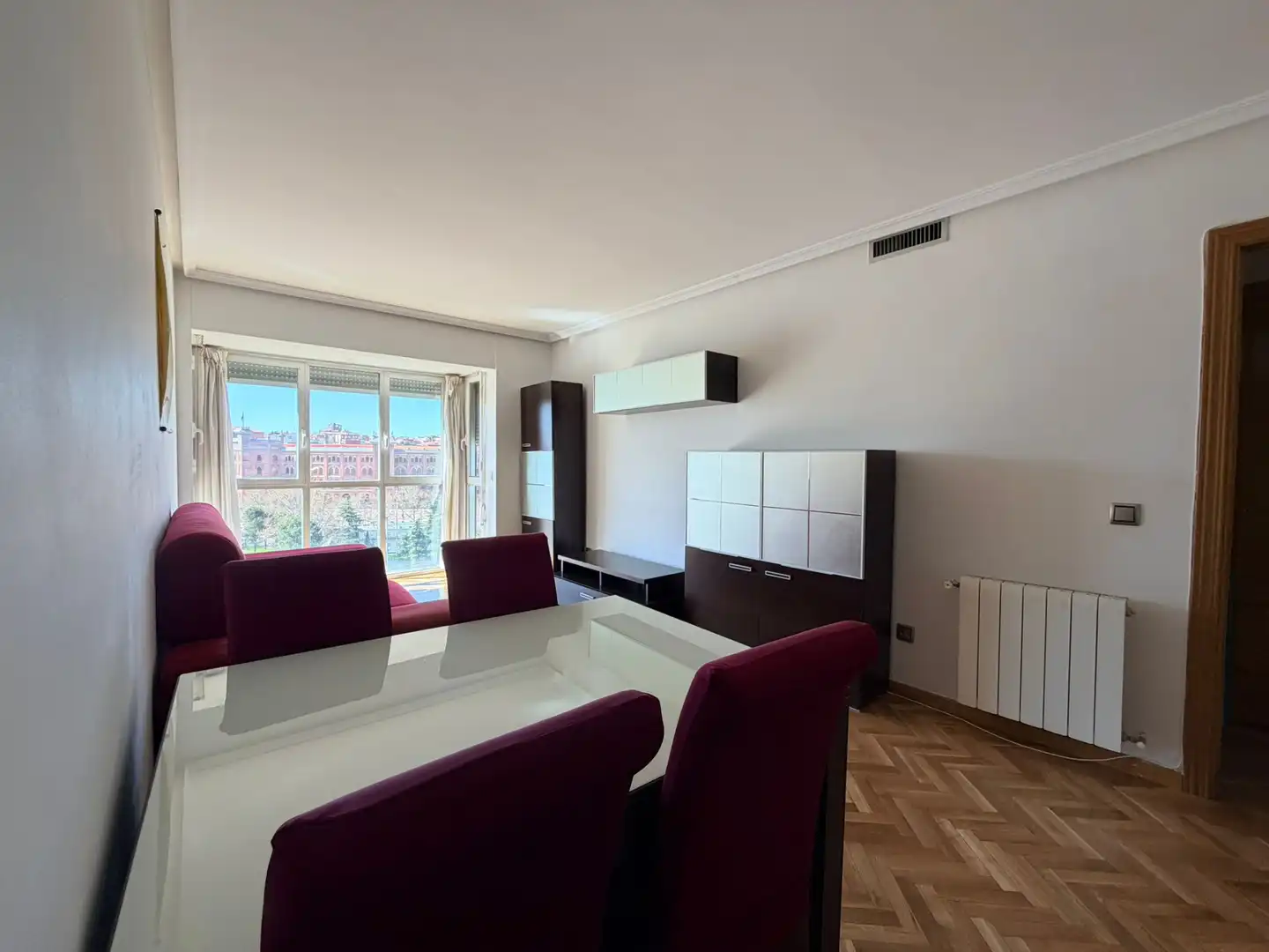 Menjador de Apartament en venda en Madrid amb Aire condicionat, Calefacció i Traster