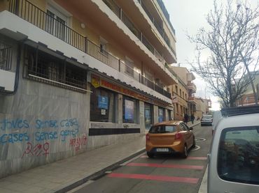 Locale commerciale in vendita a Centre