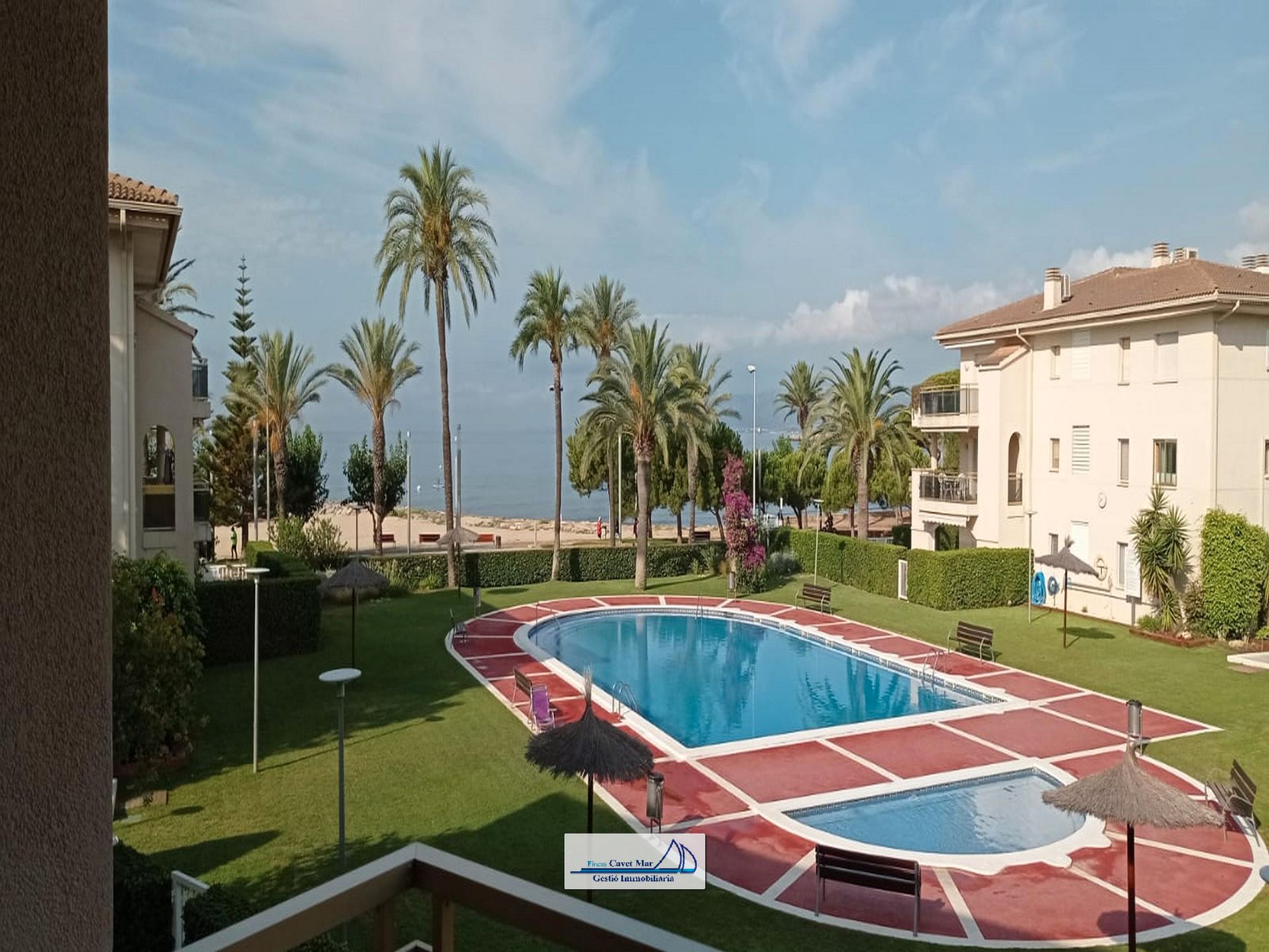Piscina de Apartament en venda en Cambrils amb Aire condicionat, Calefacció i Terrassa