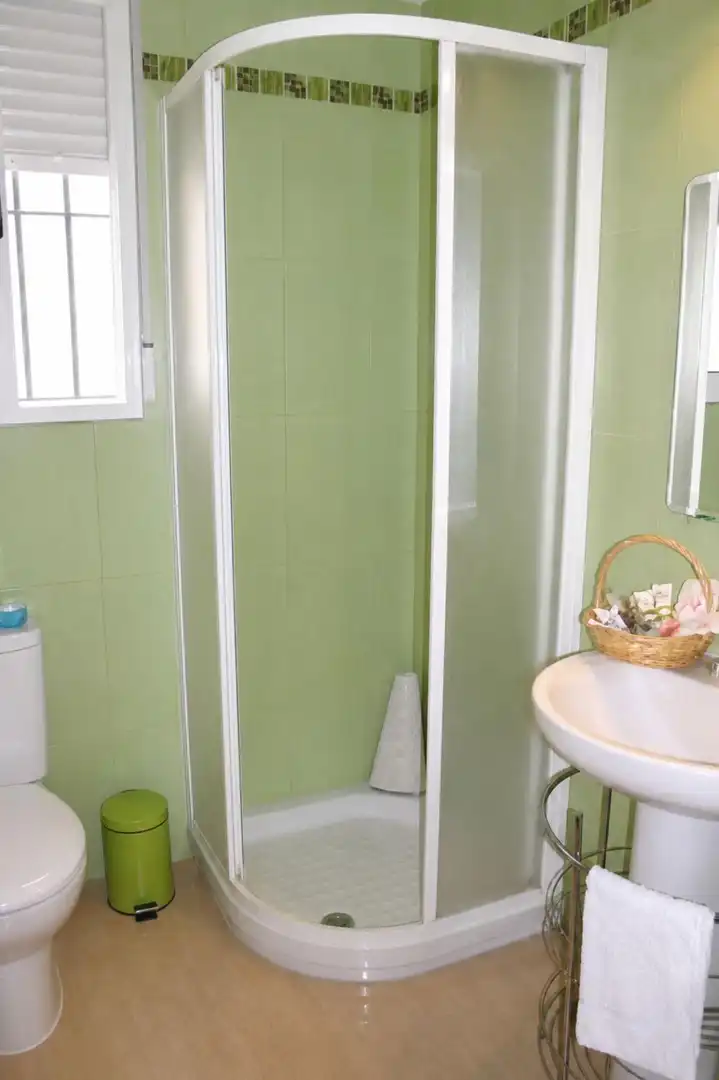 Badezimmer von Wohnung zum Verkauf in Murcia mit Klimaanlage und Heizung