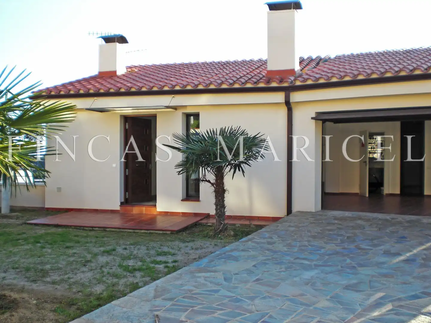 Garden of Houses for sale in Sitges  with Air Conditioner, Heating and Private garden