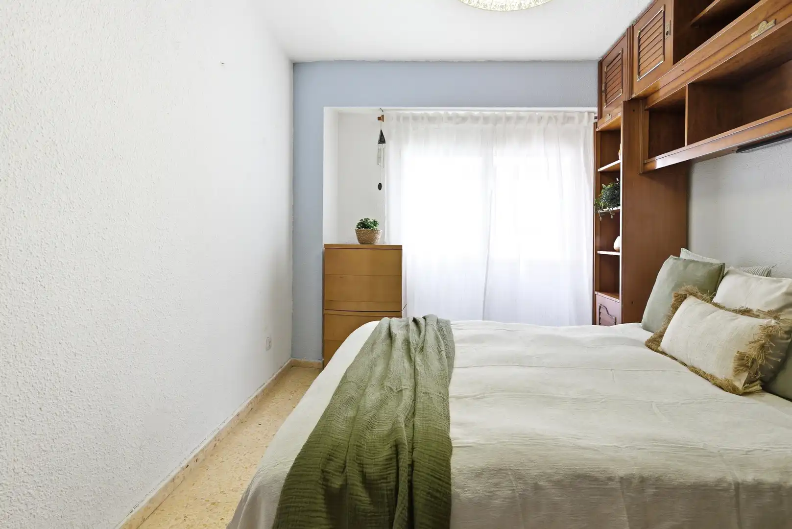 Habitación de Piso en venta en Serra con Aire acondicionado, Trastero y Horno