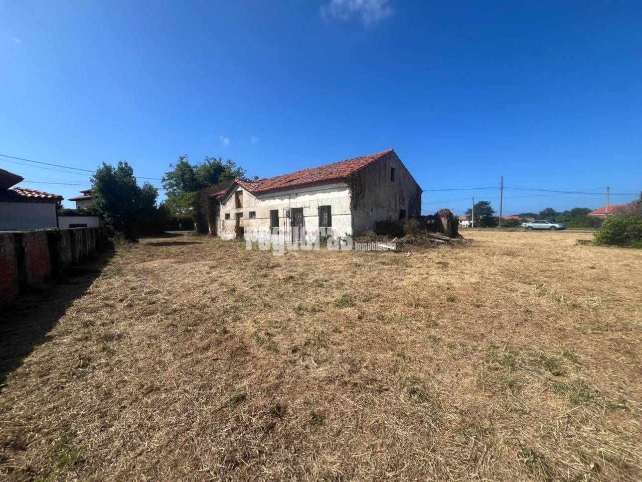 Finca rústica en venda en Gozón amb Jardí privat