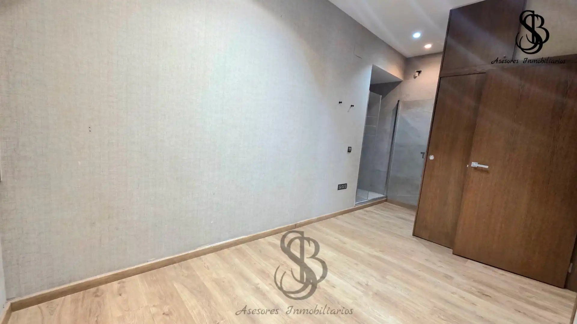 Commercial properties for rent in Alicante / Alacant  with Air Conditioner, Heating and Furnished