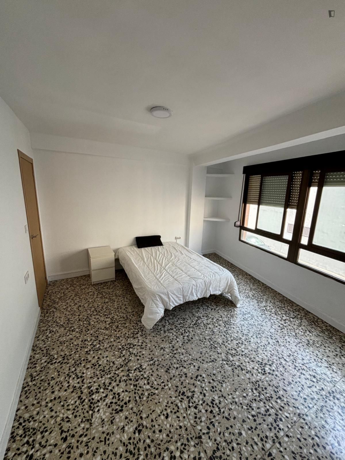 Apartament per a compartir a Avenida de Valencia - Avenida de Casalduch