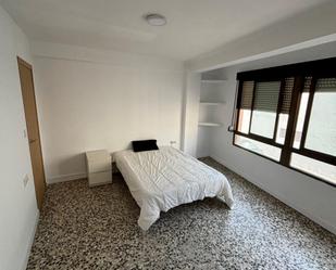 Apartment to share in Avenida de Valencia - Avenida de Casalduch
