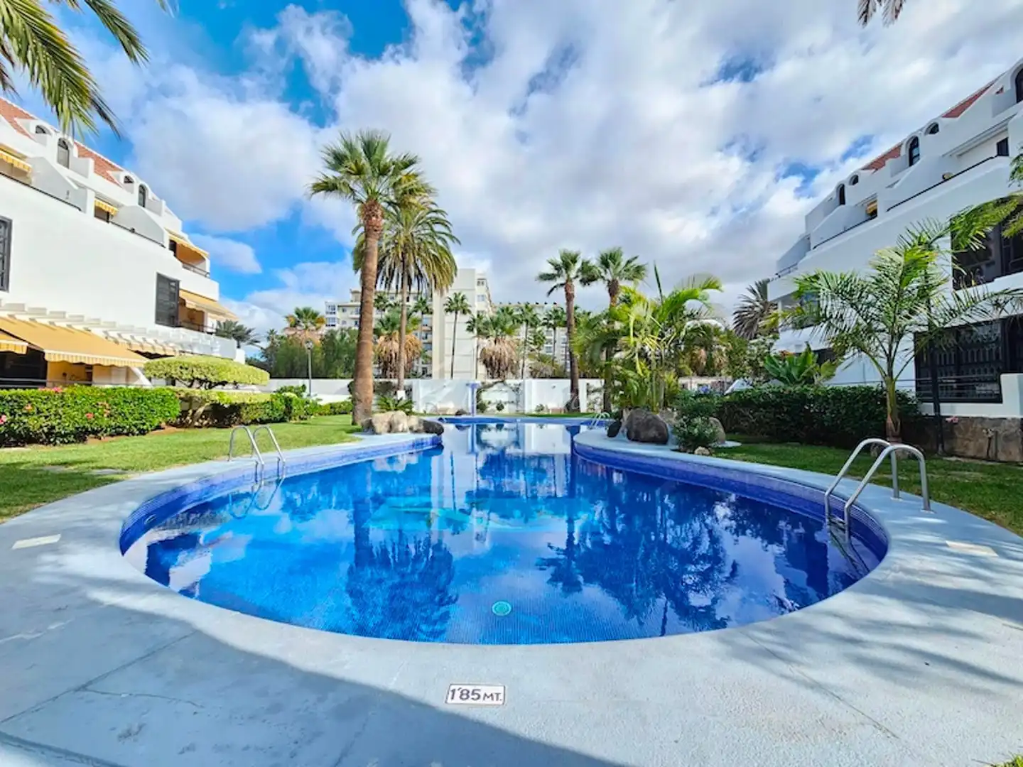Piscina de Piso en venta en Arona con Aire acondicionado, Terraza y Piscina