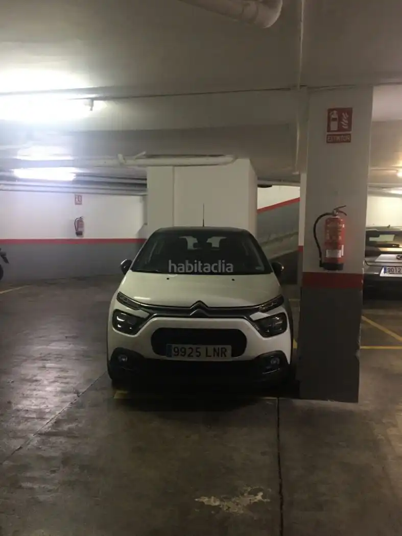 Einzelparkplatz zur Miete in Ronda del General Mitre 210
