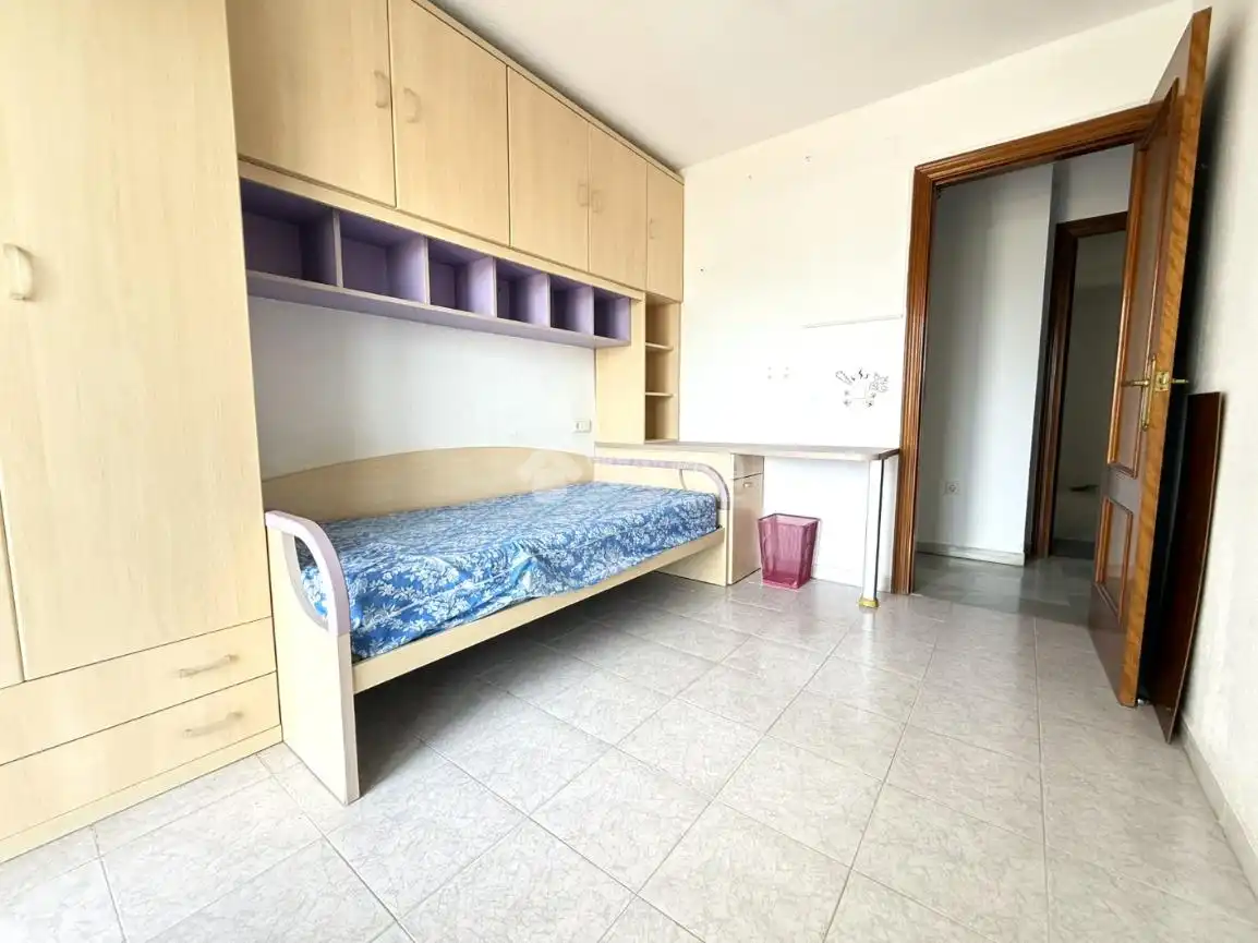 Habitación de Piso en venta en Málaga con Terraza y Piscina comunitaria