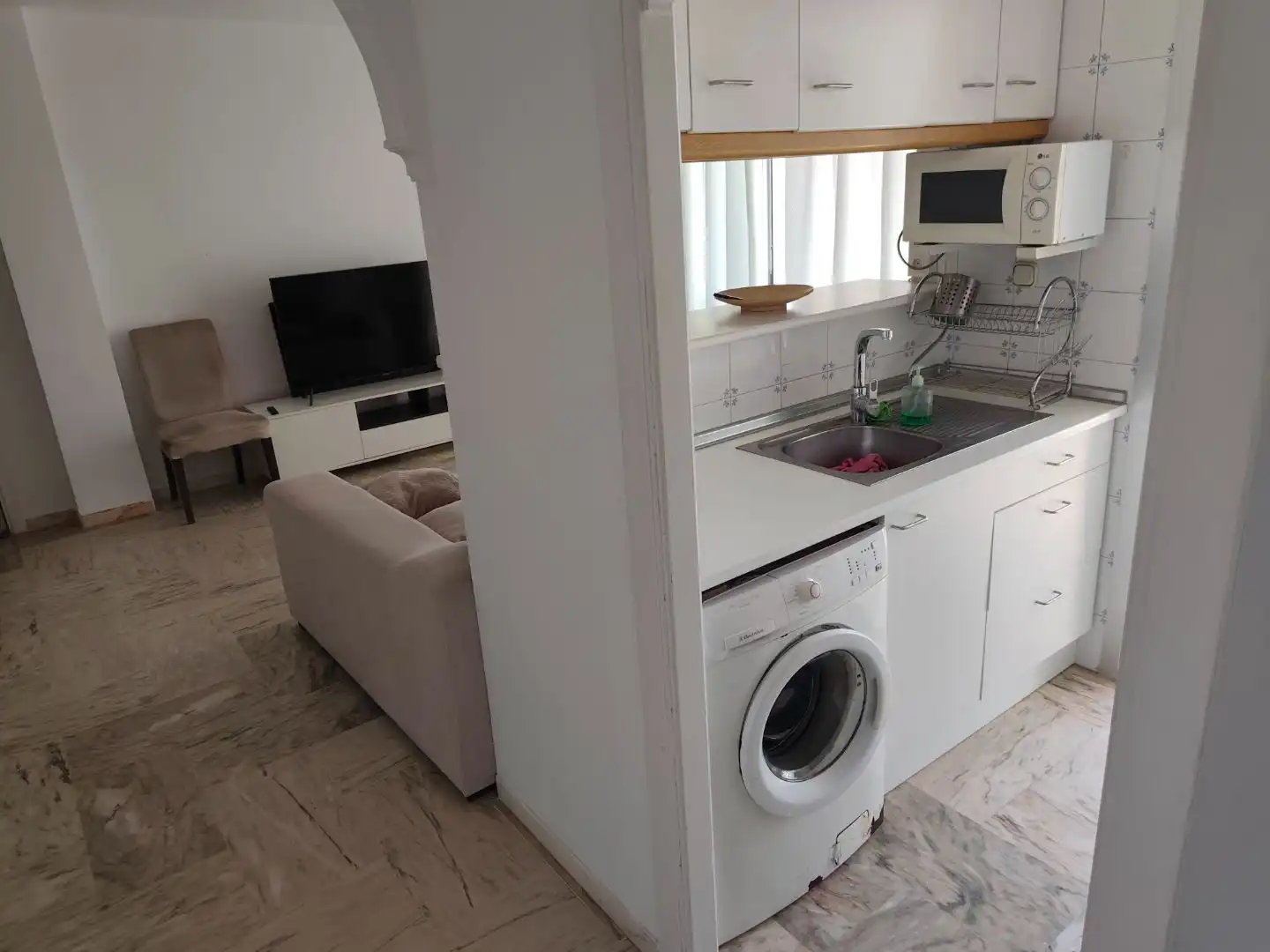 Küche von Wohnung zur Miete in Benalmádena mit Klimaanlage, Terrasse und Balkon