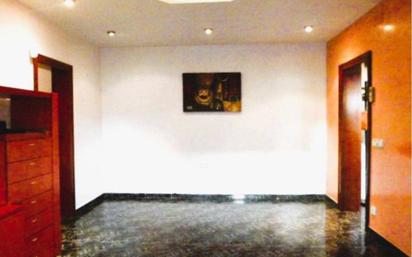 Flat for sale in Sabadell  with Air Conditioner, Heating and Balcony