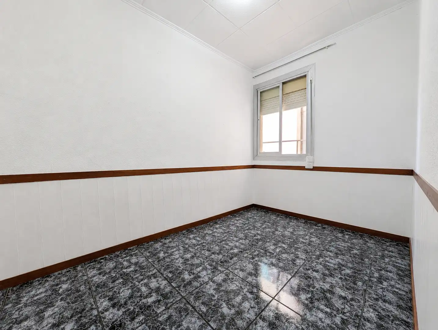 Bedroom of Flat for sale in Cornellà de Llobregat  with Furnished and Alarm