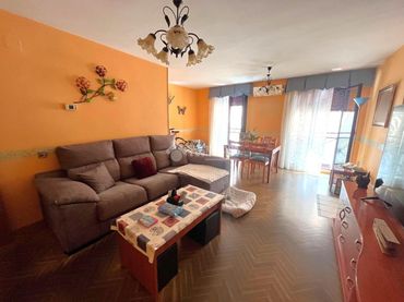 Flat with lift for sale in Calle Pinto - San Roque