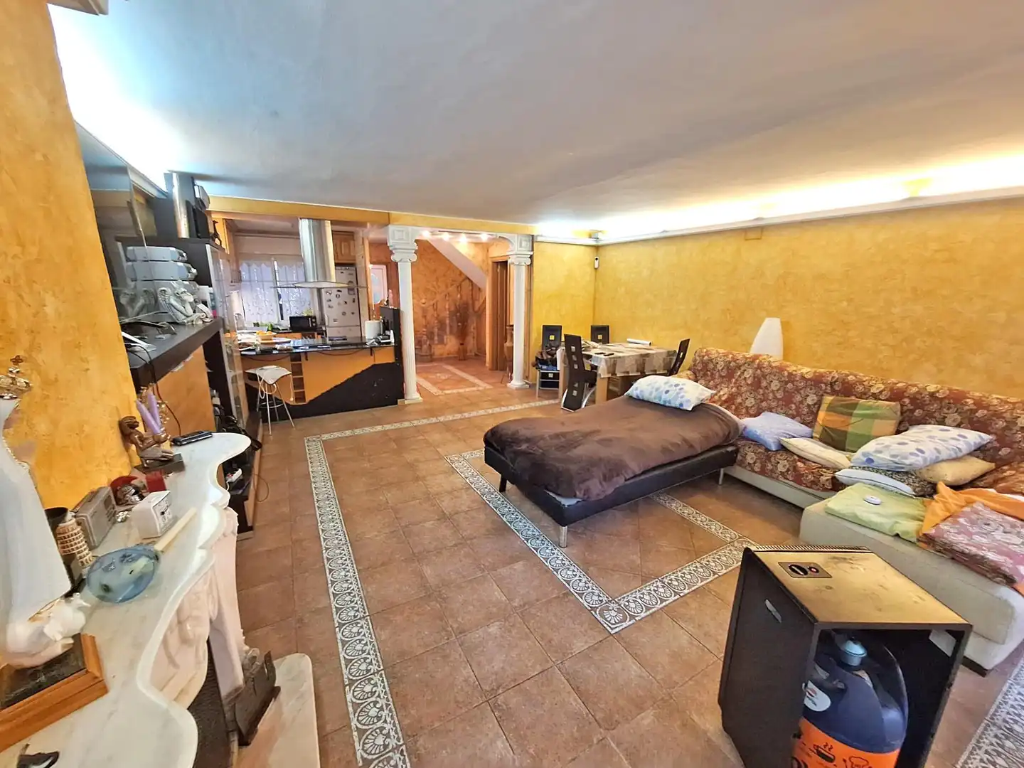 Detached house with pool for sale in Santa Perpètua de Mogoda, imagen 4