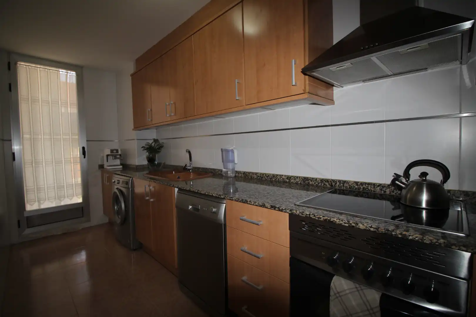 Kitchen of Flat for sale in Carlet  with Terrace, Storage room and Oven
