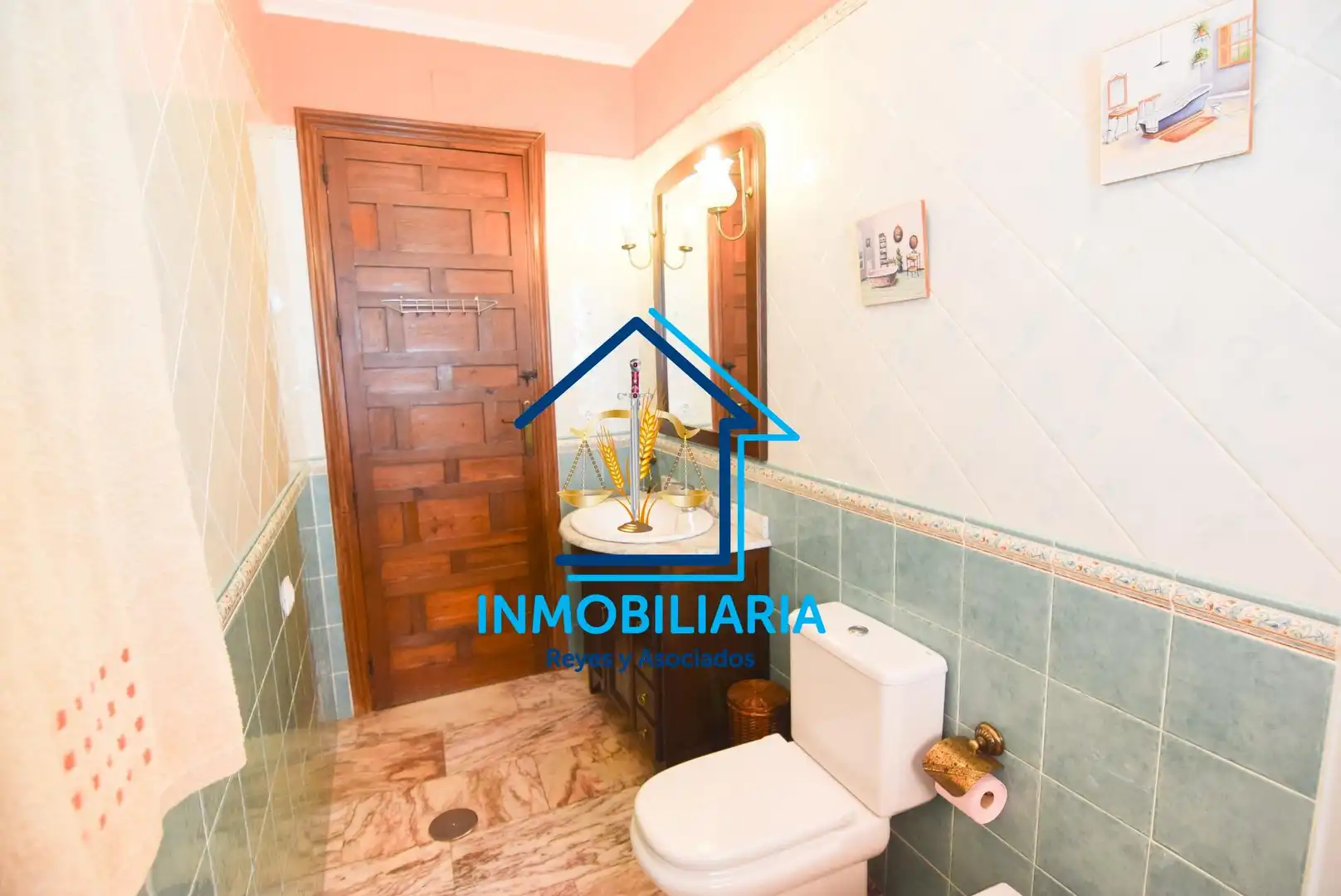 Bany de Casa o xalet en venda en Córdoba amb Aire condicionat