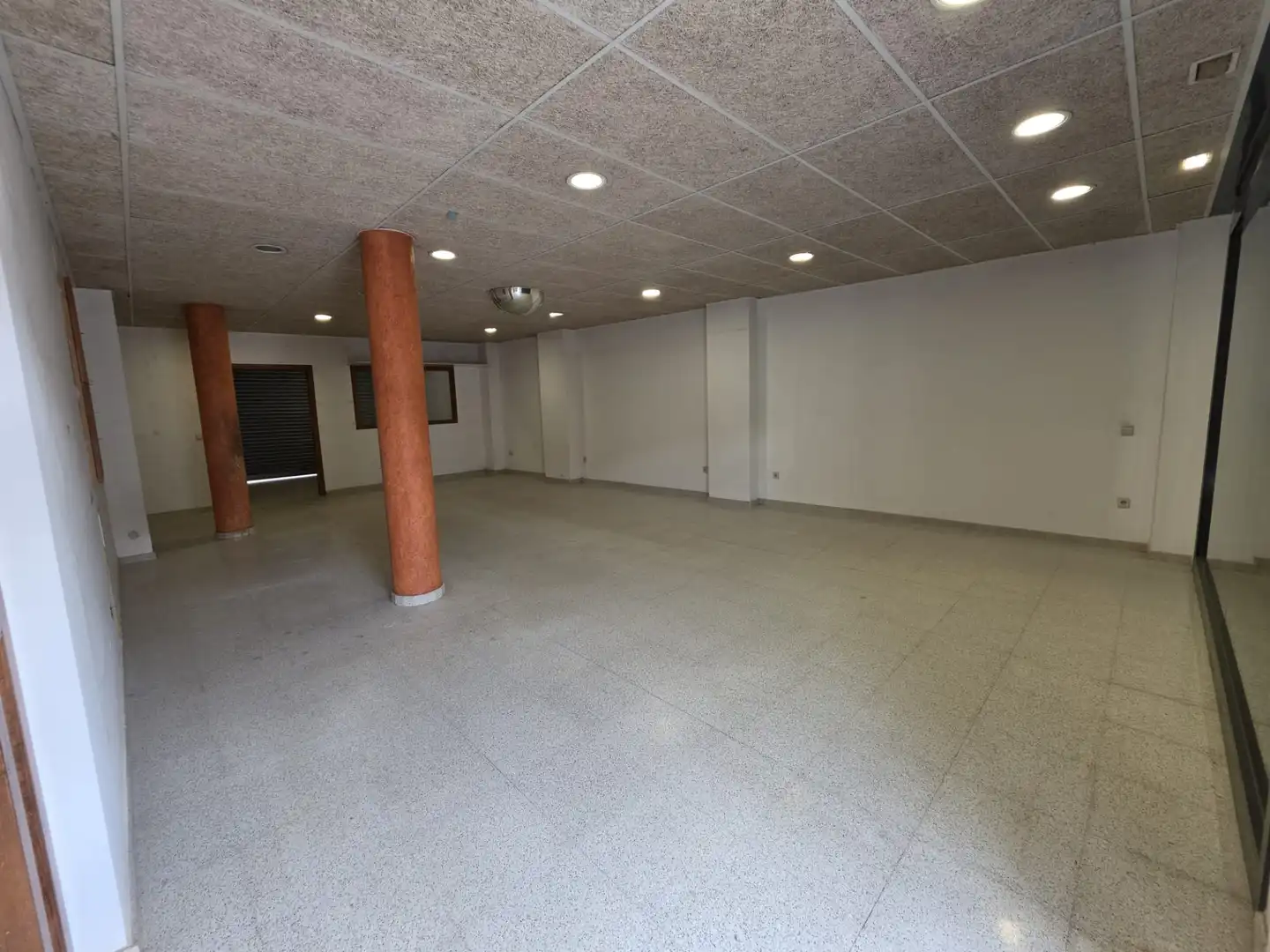 Geschaftsraum zur Miete in Torelló