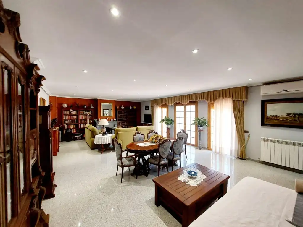 Sala d'estar de Casa o xalet en venda en Badajoz