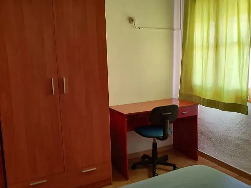 Bedroom of Flat for share in Almagro  with Air Conditioner, Heating and Furnished
