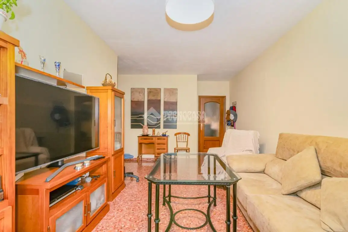 Sala de estar de Piso en venta en Lucena con Aire acondicionado y Amueblado