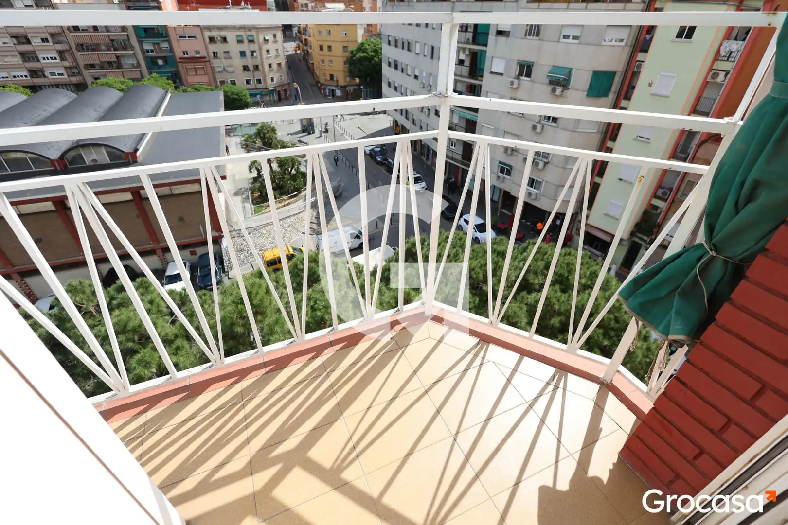 Terrassa de Àtic en venda en L'Hospitalet de Llobregat amb Aire condicionat, Terrassa i Forn