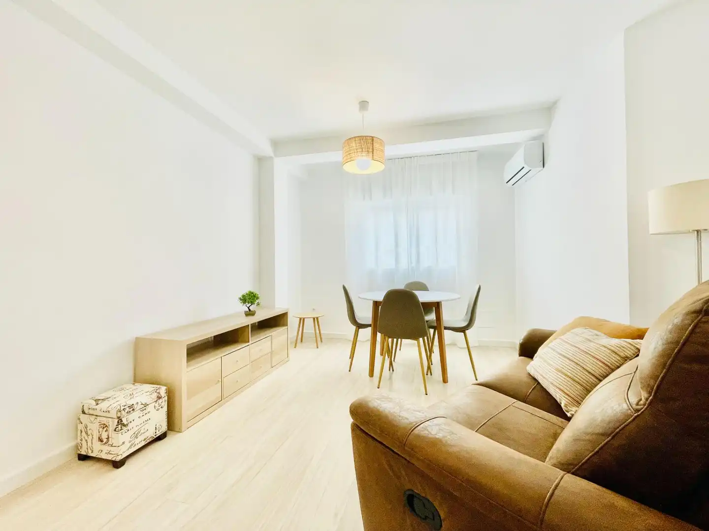Wohnzimmer von Wohnung zur Miete in Córdoba mit Klimaanlage, Heizung und Terrasse