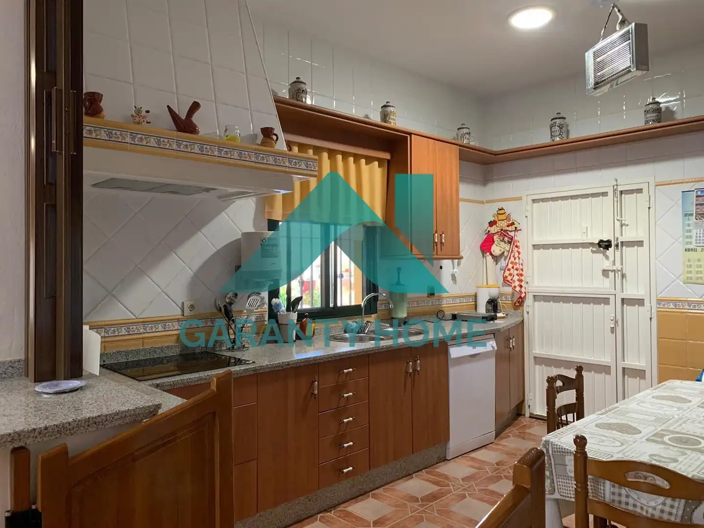 Cuina de Casa o xalet en venda en Almoharín amb Aire condicionat, Calefacció i Jardí privat