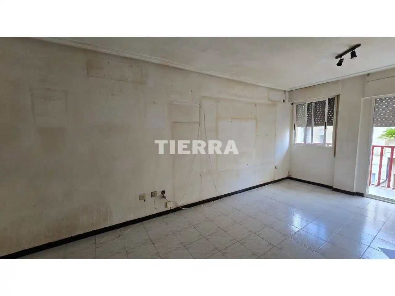 Habitación de Piso en venta en Murcia con Trastero y Balcón