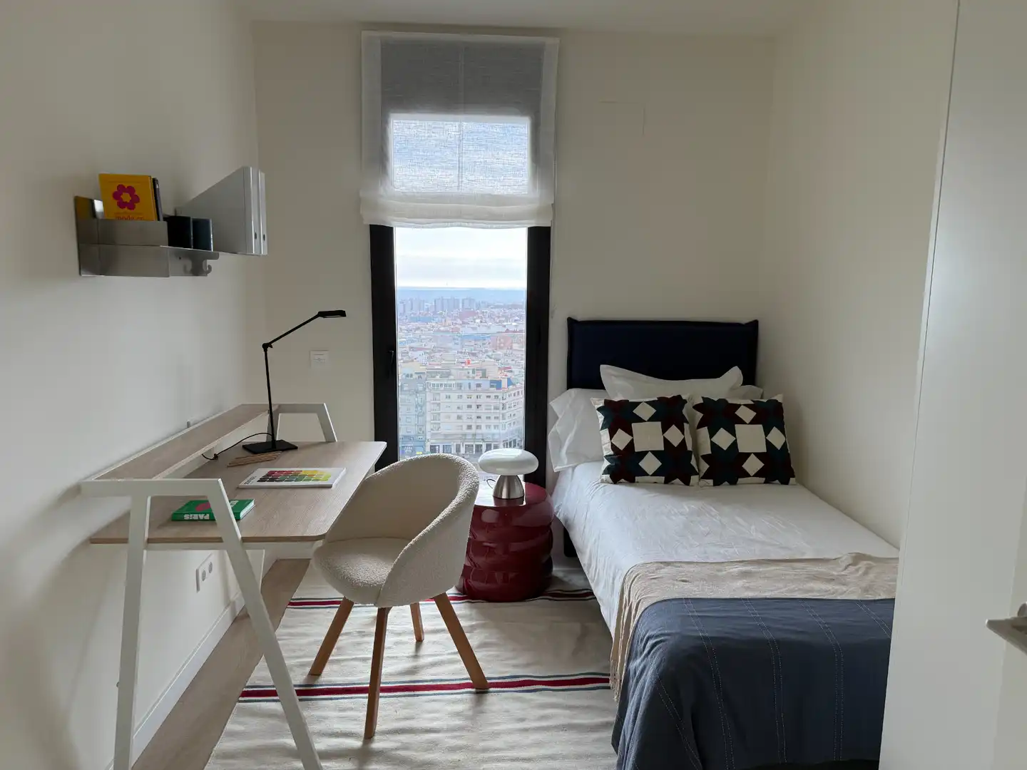 Schlafzimmer von Wohnung zur Miete in Esplugues de Llobregat mit Klimaanlage, Heizung und Terrasse