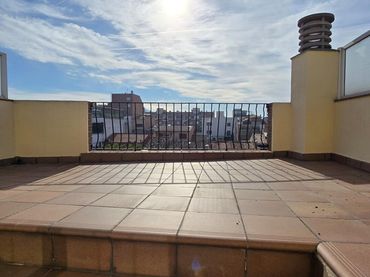 Casa a schiera con balcone in vendita a MOSSEN CAMIL ROSELL