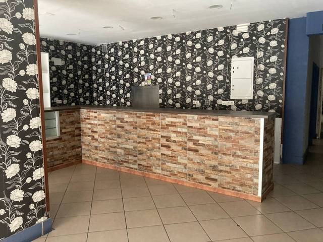 Local comercial en Alquiler en Nocedo en San Mamés - La Palomera
