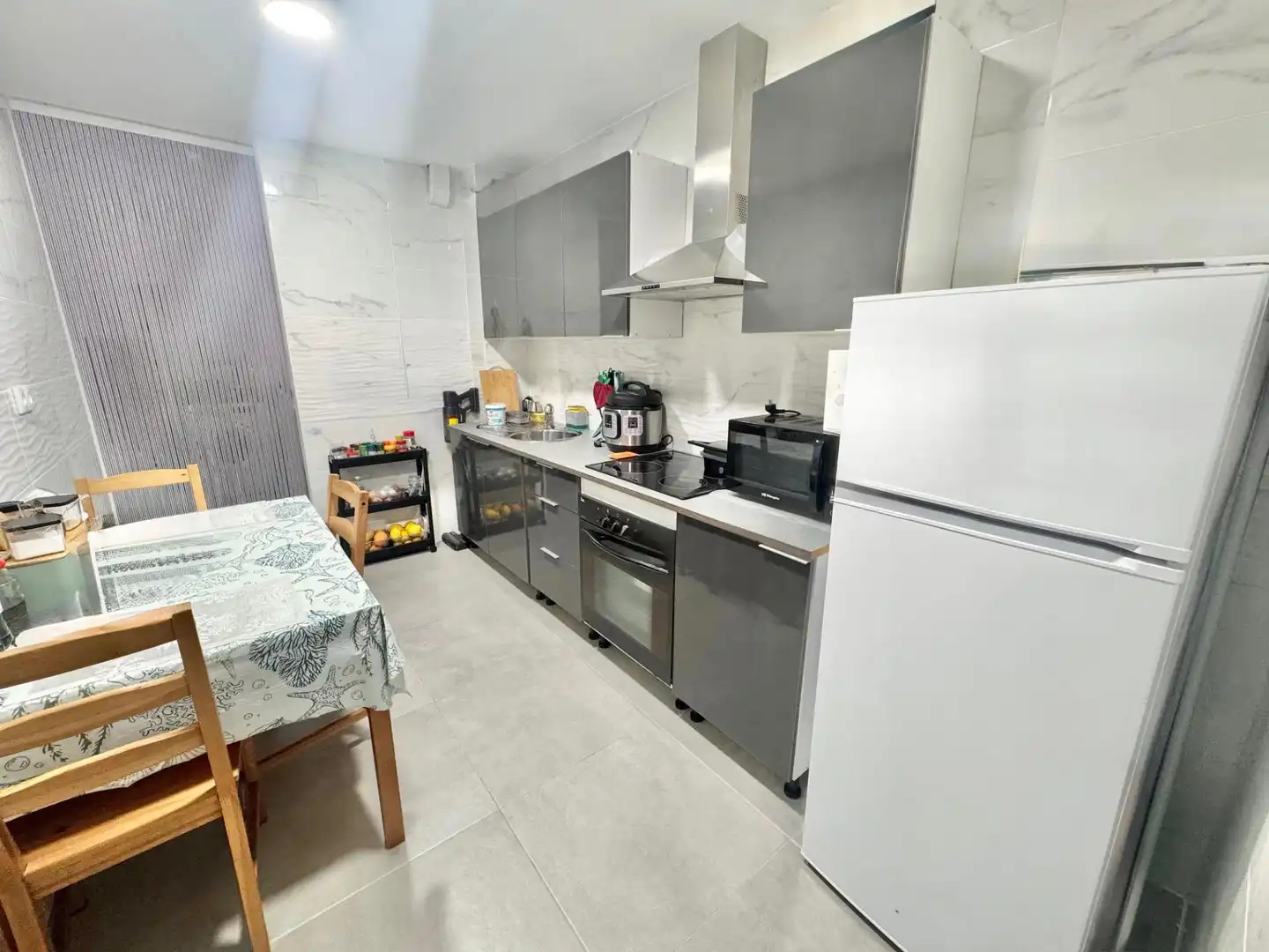 Küche von Wohnung zum Verkauf in Orihuela mit Klimaanlage, Heizung und Möbliert