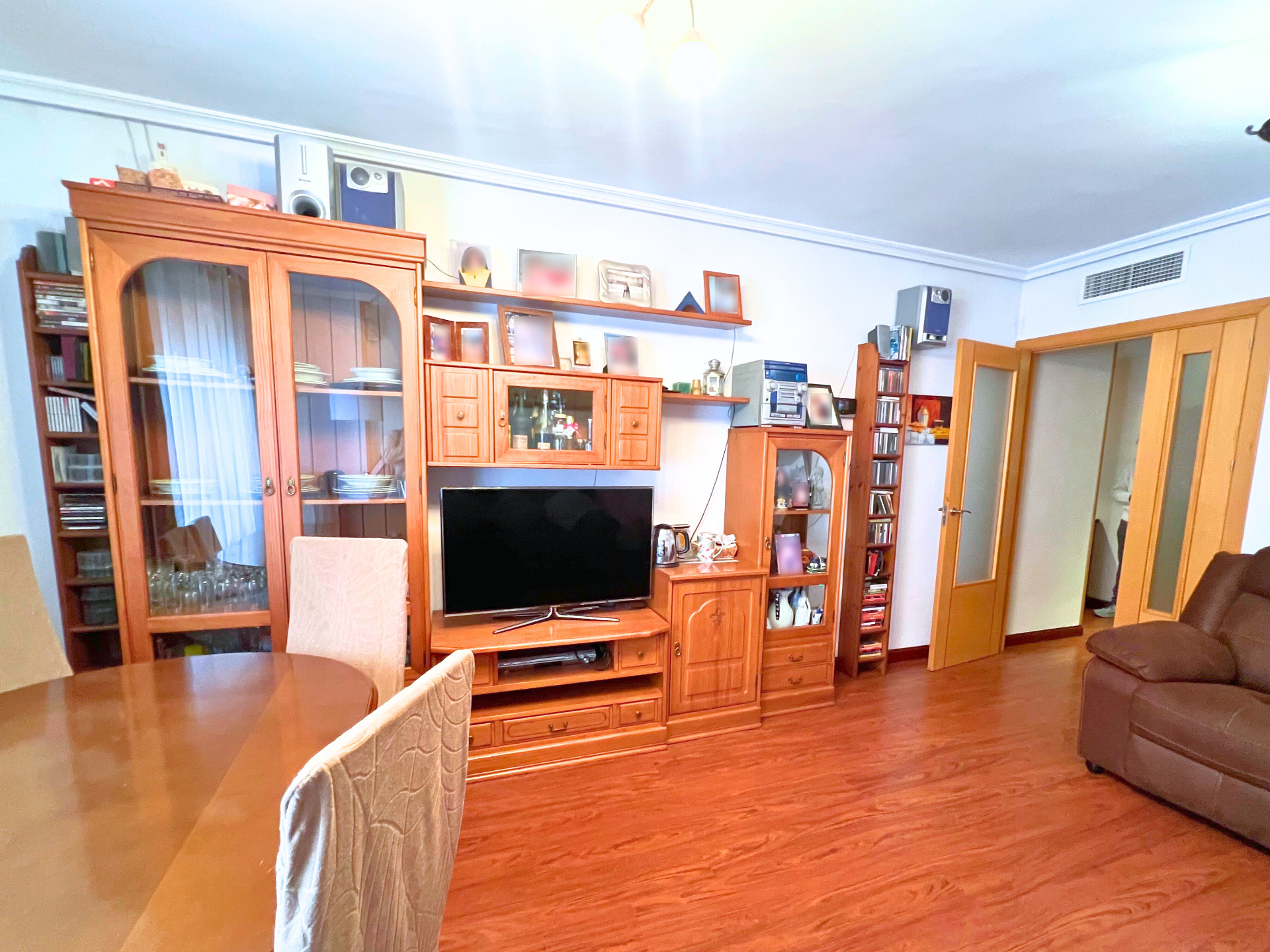 Living room of Flat for sale in Valdemoro  with Air Conditioner, Heating and Storage room