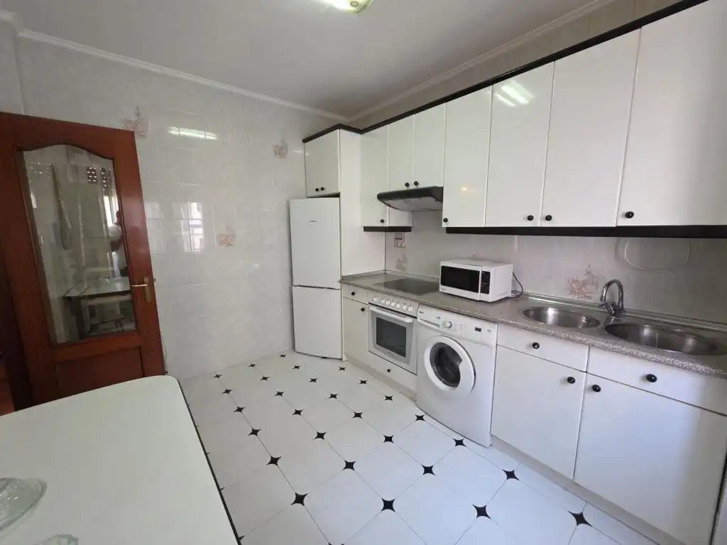 Cocina de Piso en venta en Sestao  con Calefacción