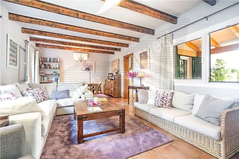 Chalet con jardín en venta en Colònia Sant Jordi, imagen 5