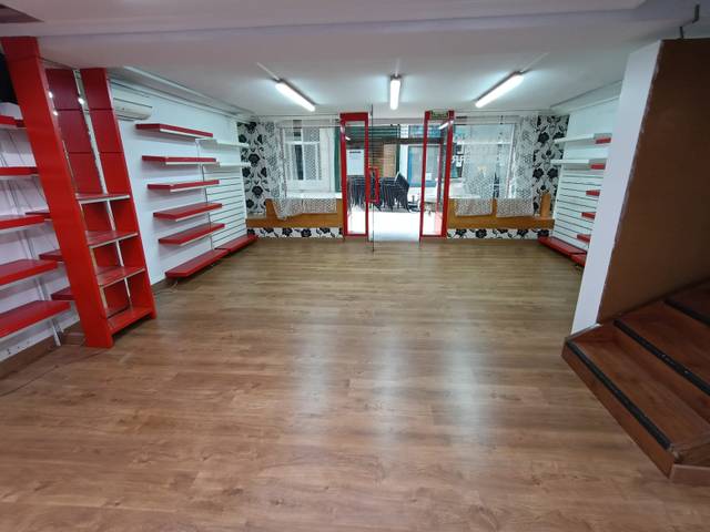 Local comercial en Alquiler en Torrelavega - CONDE TORREANAZ, 0 en Centro