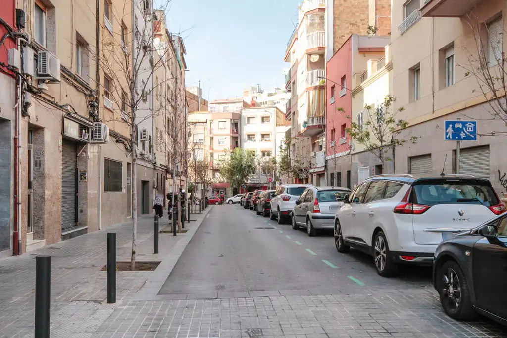 Vista exterior de Pis en venda en L'Hospitalet de Llobregat