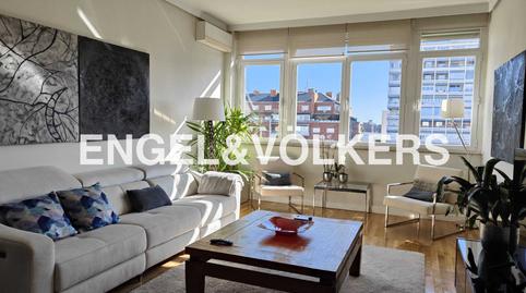 Foto 2 de Apartament de lloguer a Cuatro Caminos - Azca, Madrid