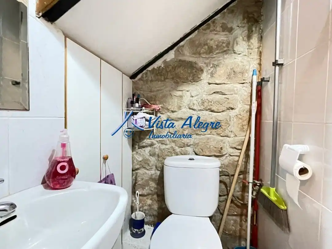 Bany de Casa o xalet en venda en Ochánduri amb Moblat